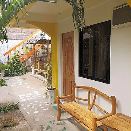 Guanna S Place
