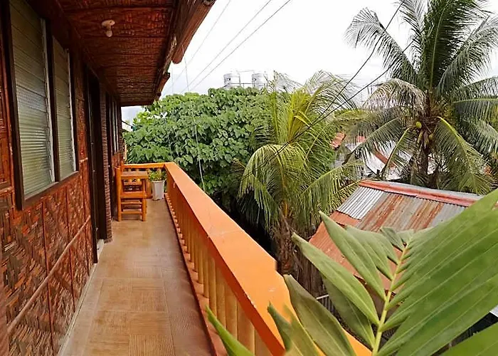 Guanna S Place 2* Daanbantayan