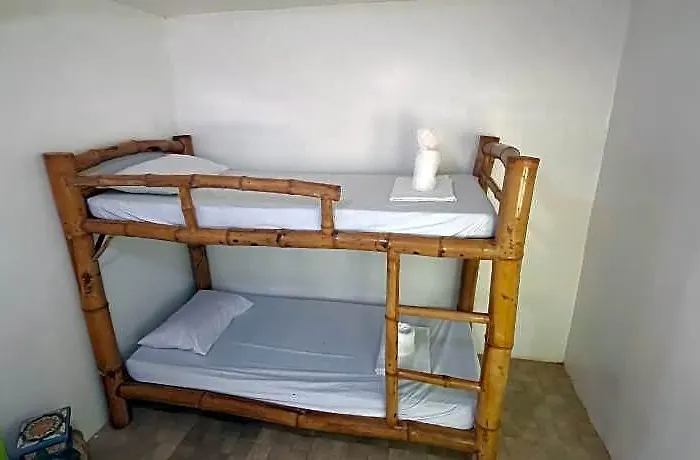 Guanna S Place 2* Daanbantayan