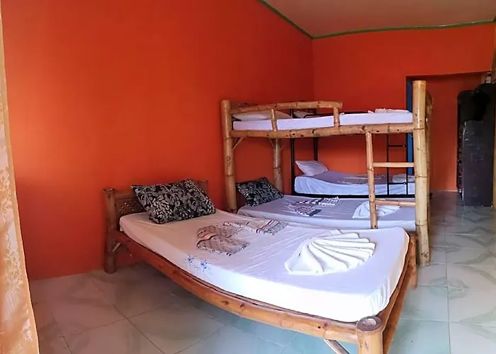 Hotell Guanna S Place Daanbantayan